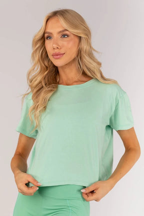 Blusa com Abertura Nas Costas (Chá Verde)