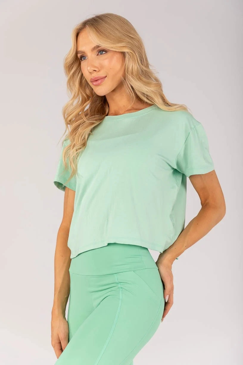 Blusa com Abertura Nas Costas (Chá Verde)